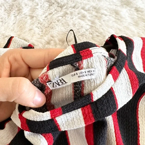 Zara Dress. Size S. He looks over sized. This size fits larger than S. - Picture 3 of 4